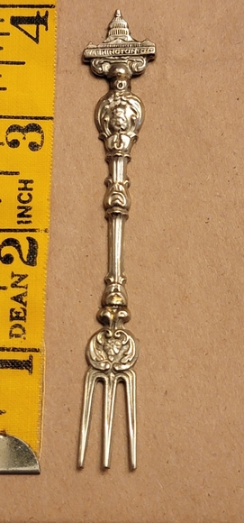 GUC Collectable Woodward & Lothrop Fork Washington DC - Picture 1 of 5